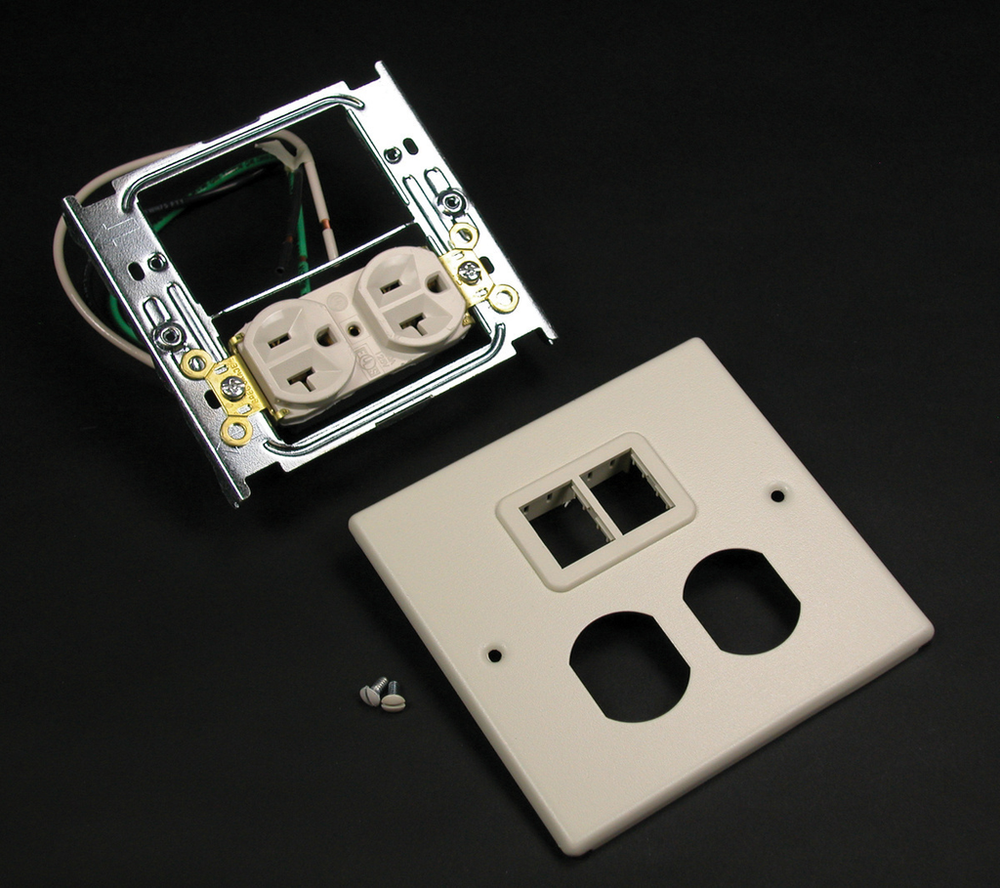 Image of Wiremold G4047WT